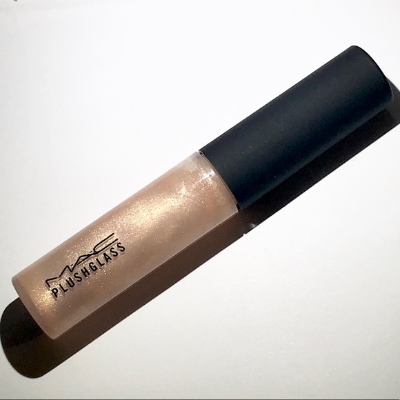 🔥3/$35🔥 MAC Nice Buzz Plushglass - Picture 2 of 4